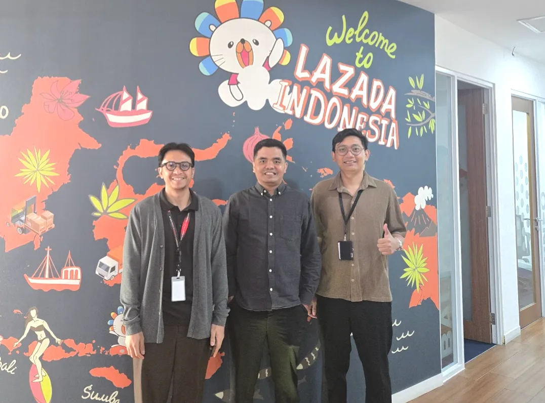 Tim Exporindo bareng tim Alibaba.com Indonesia di kantor Lazada